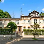 Capri - Cozy & Comfortable Near Sopot Beach By Lion Apartments